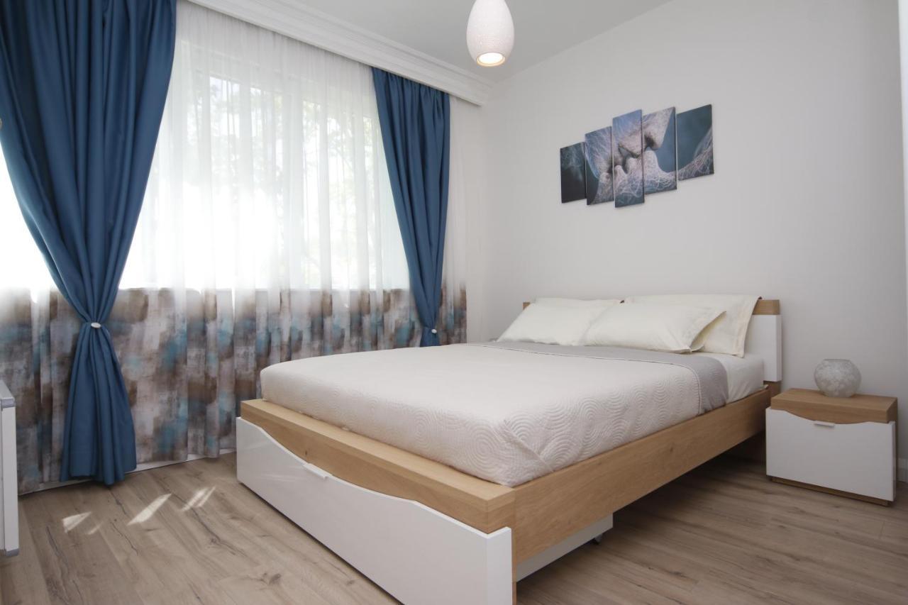 M&N Central Apartment Пловдив Экстерьер фото